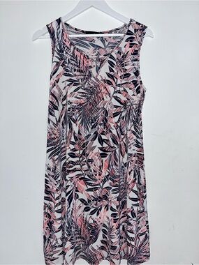 Sleeveless Pink & Navy Leaf-Print Swim Cover-Up/A Line Dress 👗